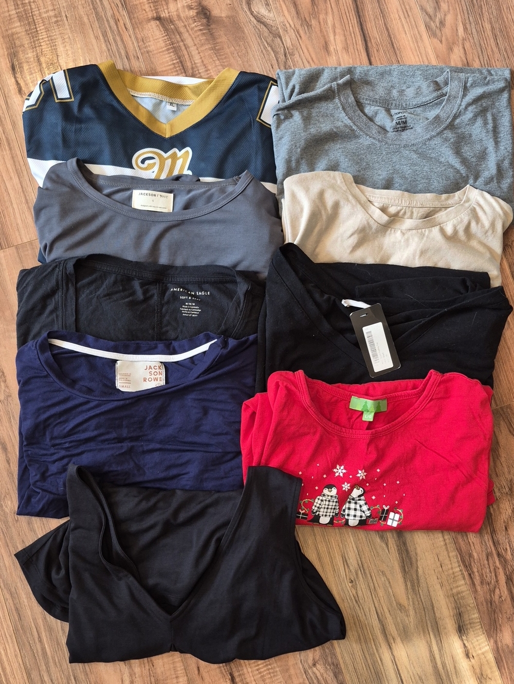 💙 9 Pcs - Various T Shirts 3